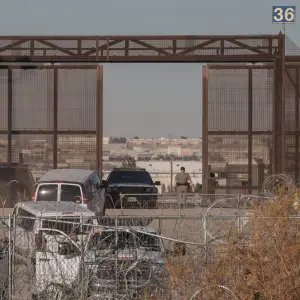 Trump’s Billion-Dollar Tech Deals, and a Military Buildup at the Border