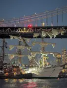 Sailing ship collides with Brooklyn Bridge, traffic resumes, city officials announce